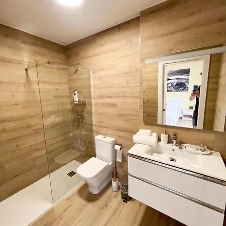 בית הארחה Rooms Laredo לרדו